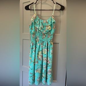 M ladies dress.